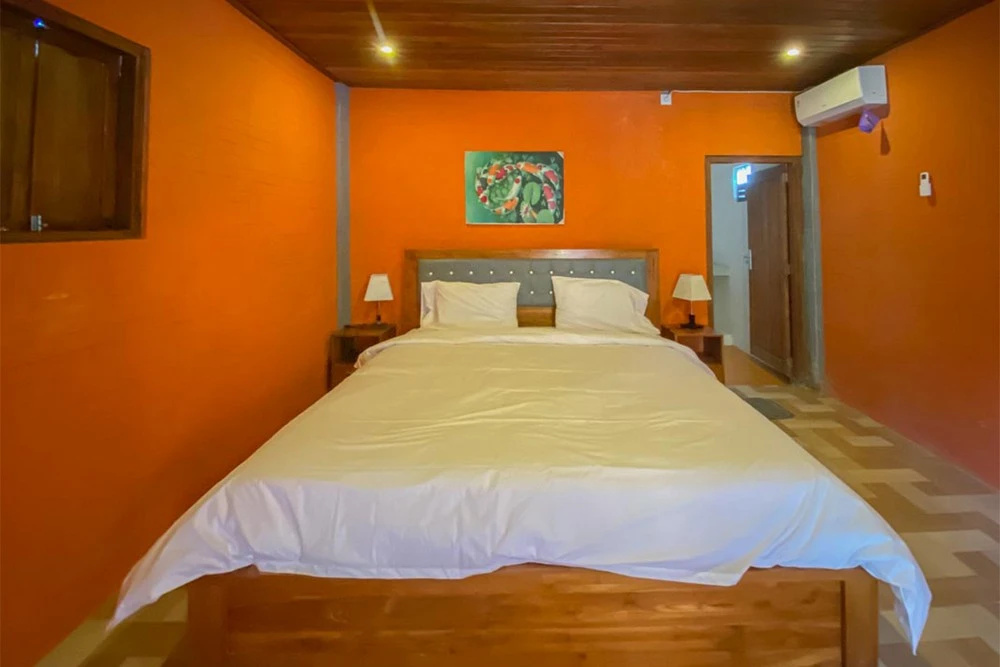 Bedroom