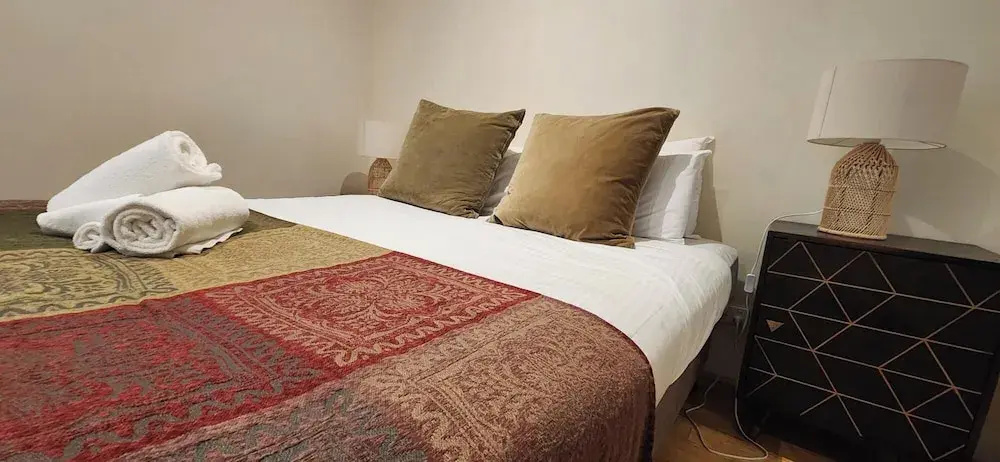 2 Bedrooms Standard Apartment with city view