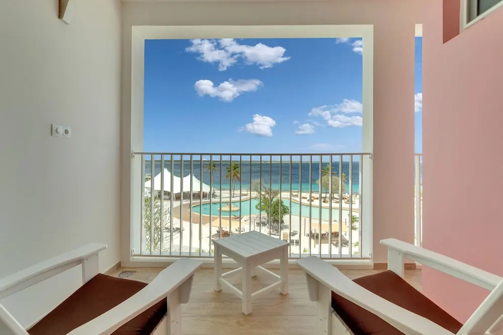 Balcony & Terrace