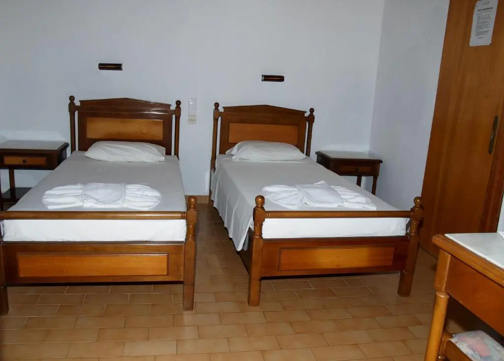 Economy room