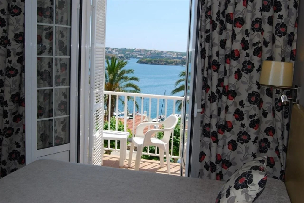 Balcony & Terrace