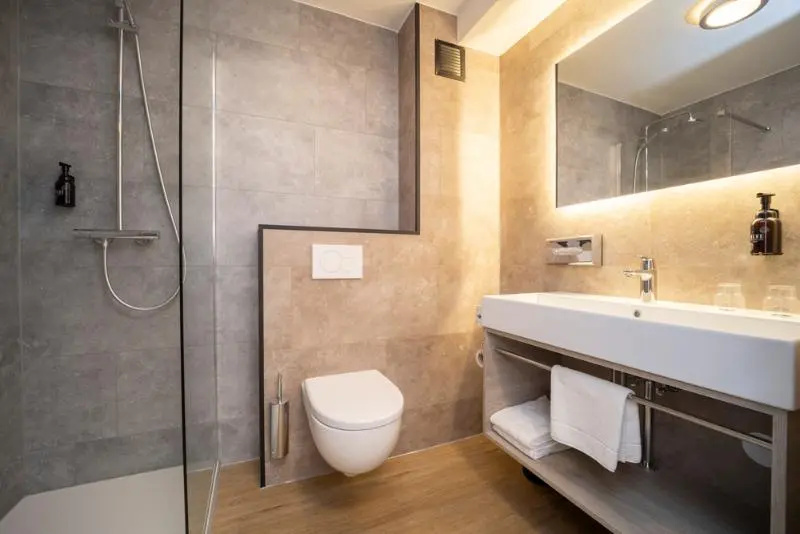 Standard Double room with balcony (full double bed)