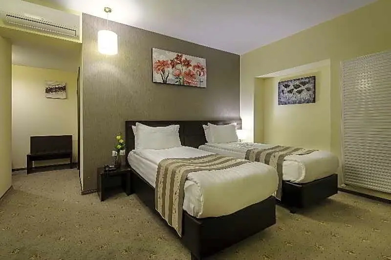 Golden Time Hotel - Chambres