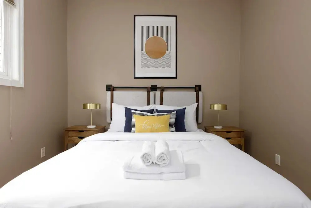 4665 Canadaway - Unit 4 - фото 4