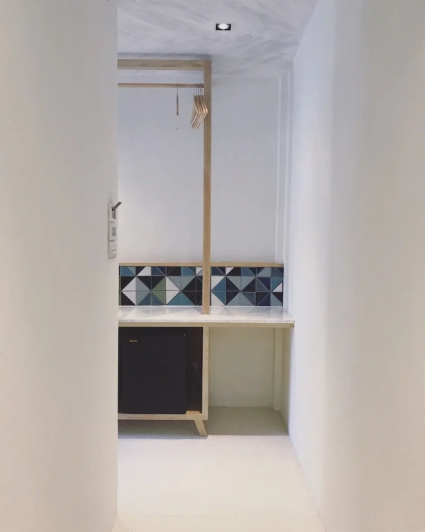 Grand Double room with balcony (full double bed)