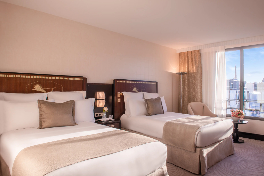 Отель L'Hotel du Collectionneur в Париже