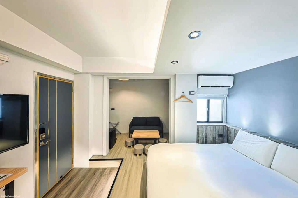 Yes Home Hotel — 3