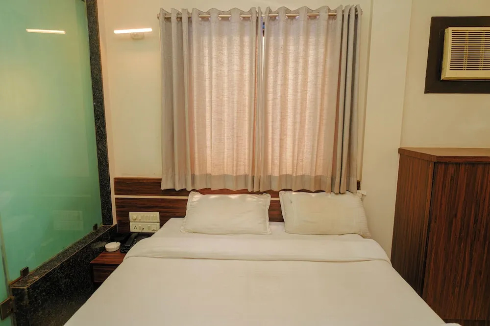 Hotel Vinayak Residency