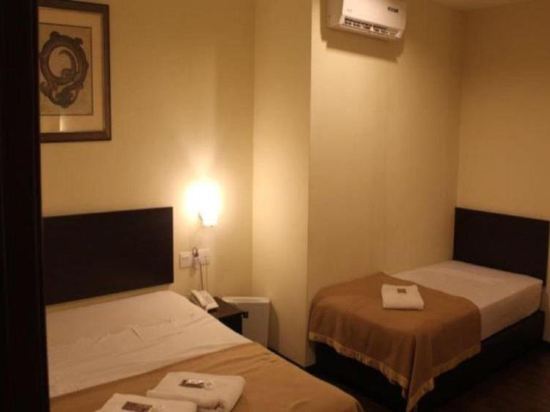 So Hotel