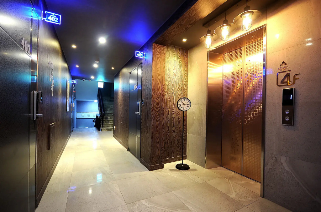 Hotel photo 12