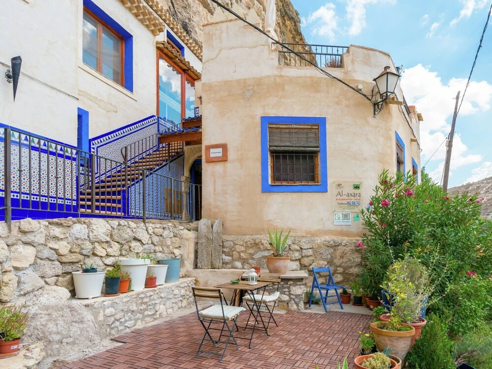 Country Cottage in Castile-La Mancha with pool and terrace