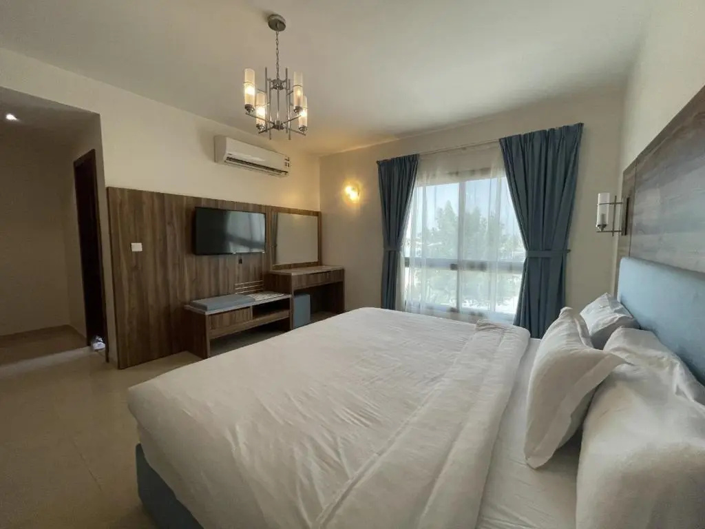 Wave Resort — 3