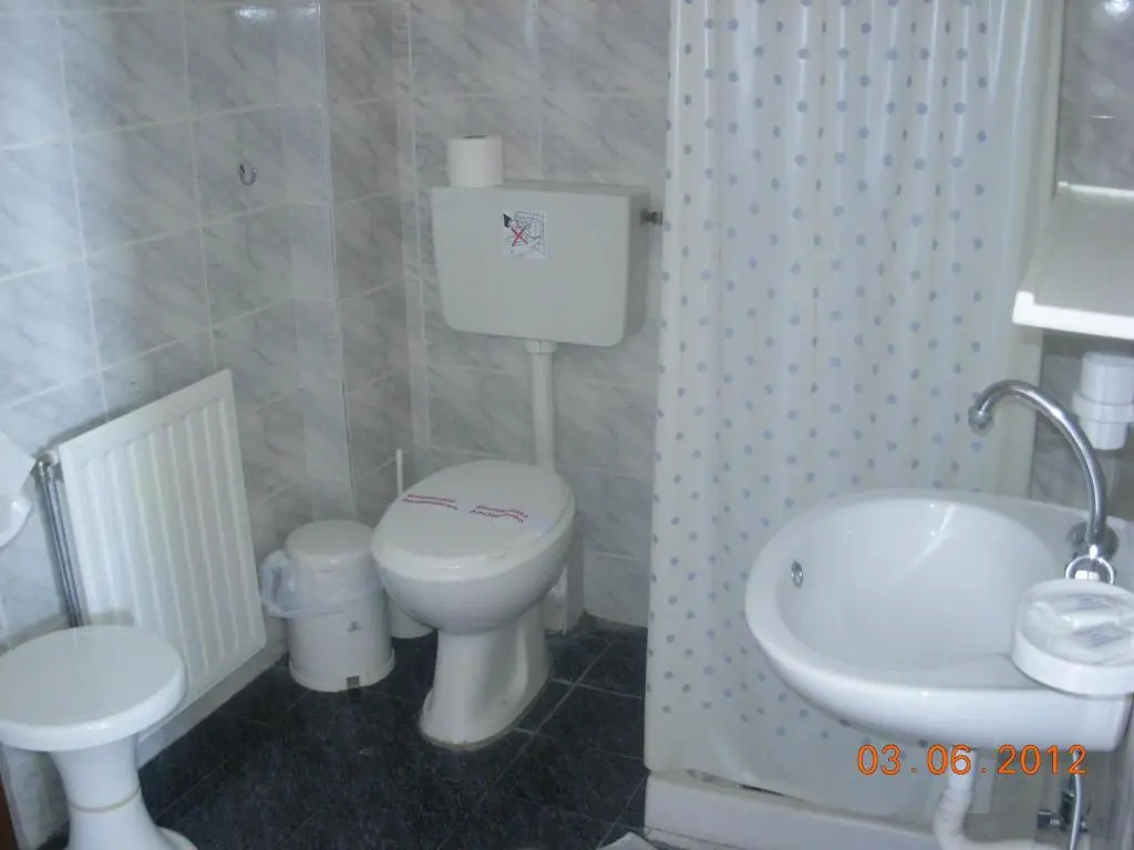 Economy Double room with garden view (full double bed)
