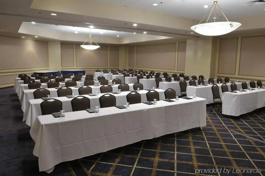Ramada by Wyndham Southfield - Général