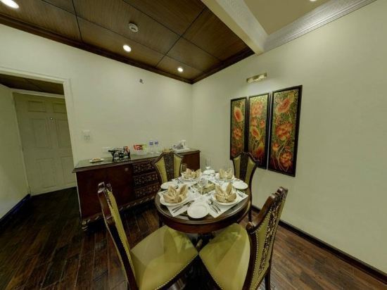 Mayfair Hideaway Spa Resort