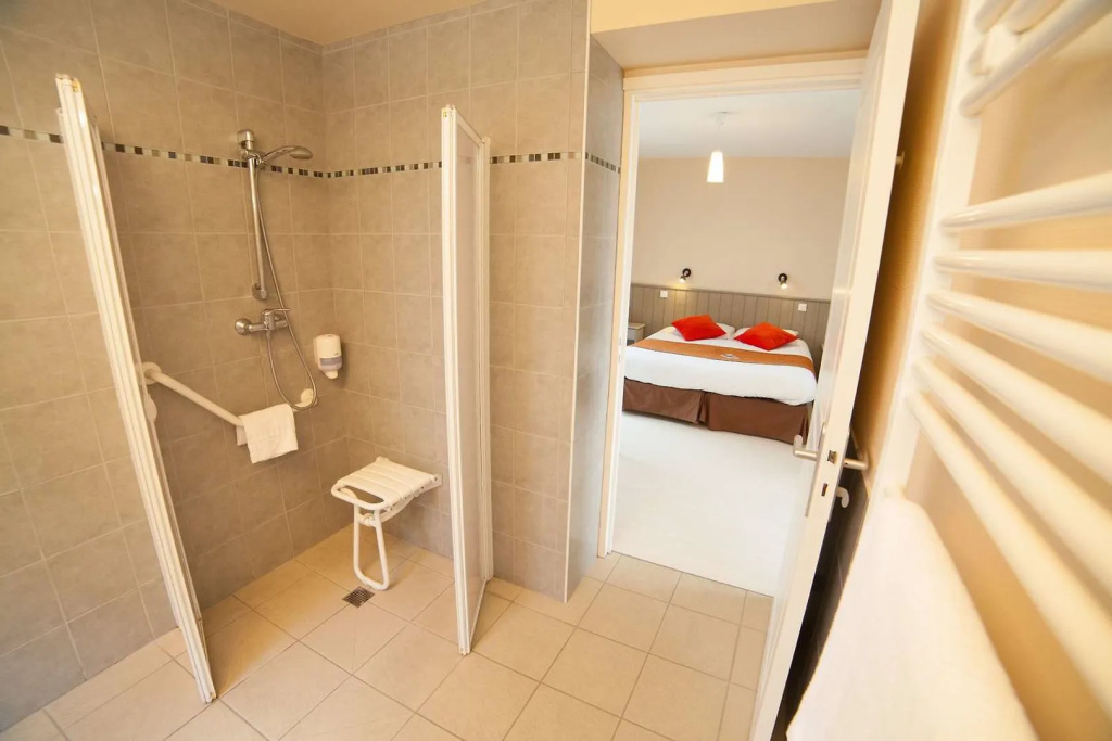 Afficher la photo 8 — BRIT HOTEL Lannion vers Perros-Guirec