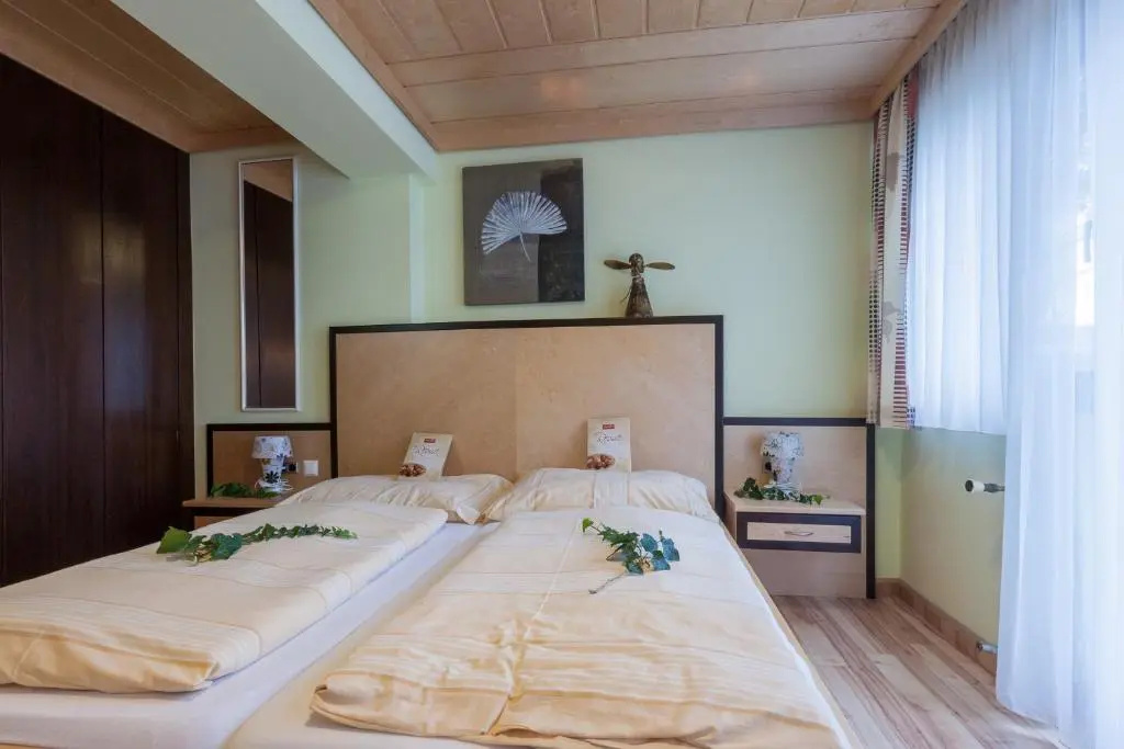 Hotel & Kurpension Weiss - Chambres