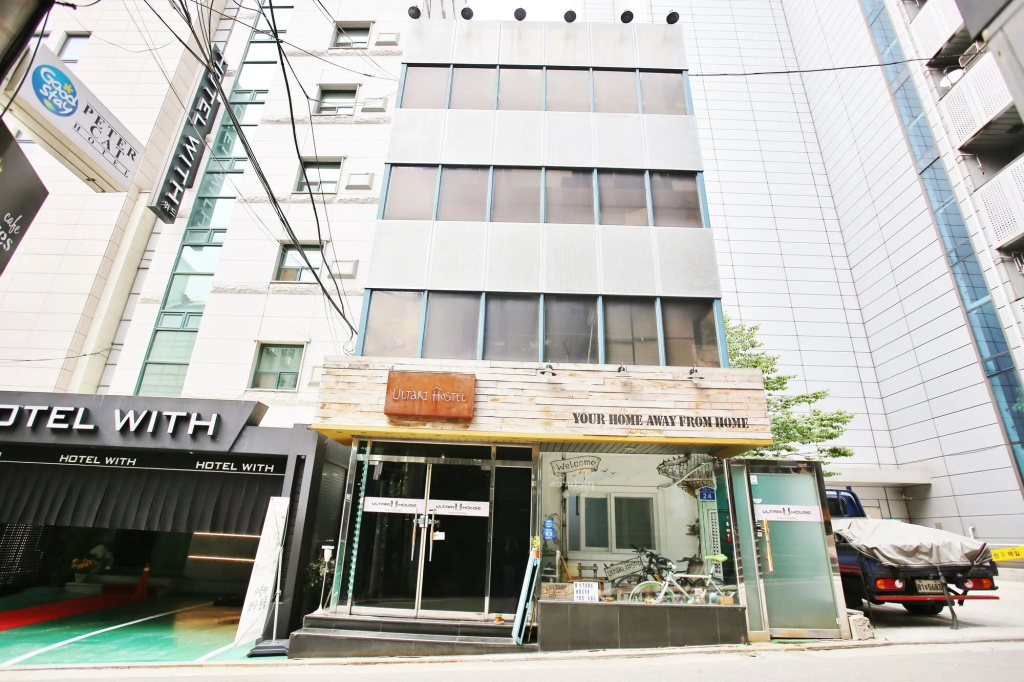 Sinchon Sisters Hostel