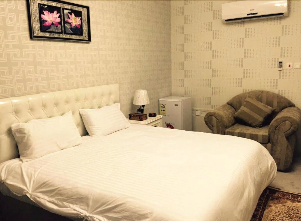 gallery_image_hidden_36