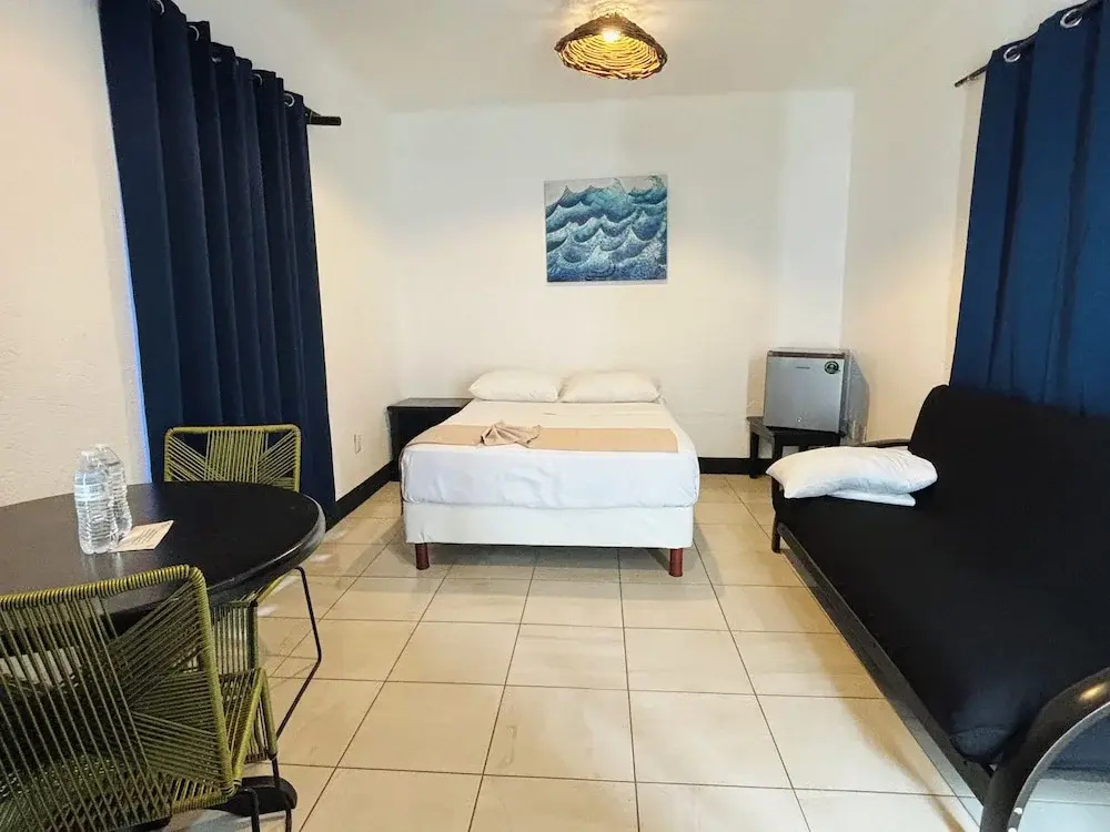 Economy room