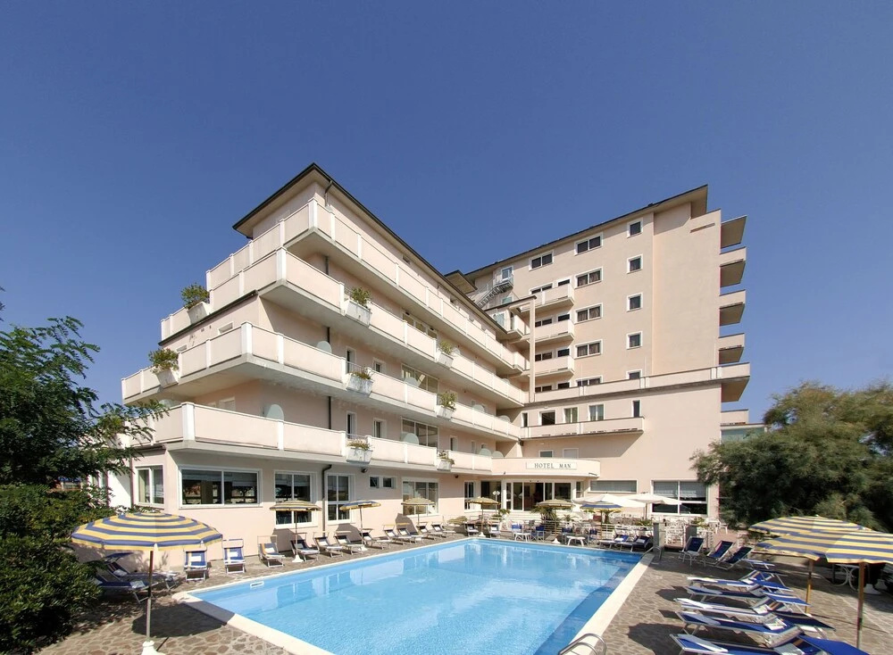 Hotel photo 11