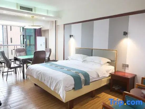 Standard Double room with balcony (full double bed)