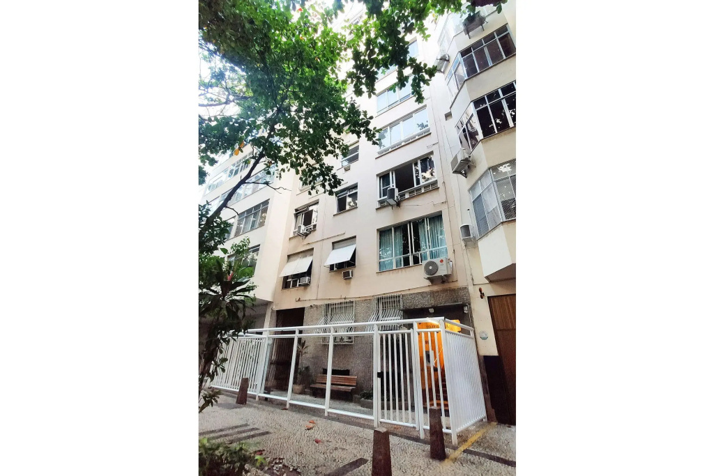 Apartamento De 3 Quartos Em Copacabana | Cl 91/302