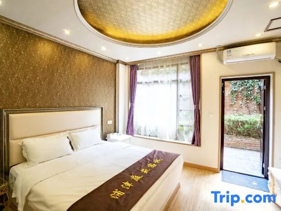 Standard Double room with garden view (full double bed)