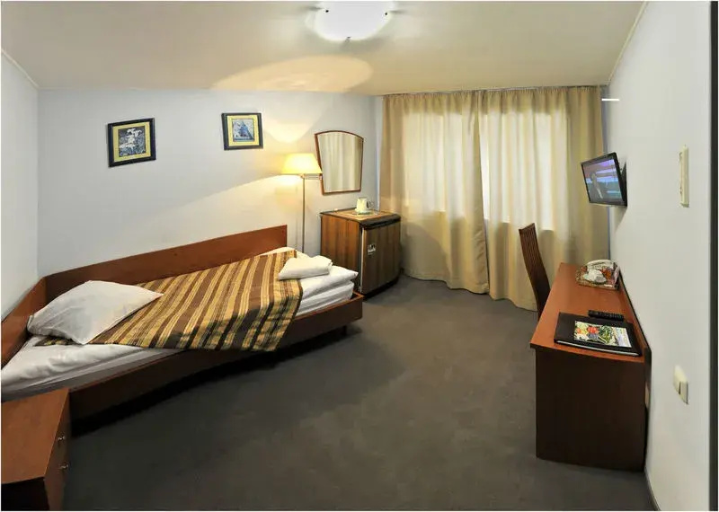 Standard 2 category Single room