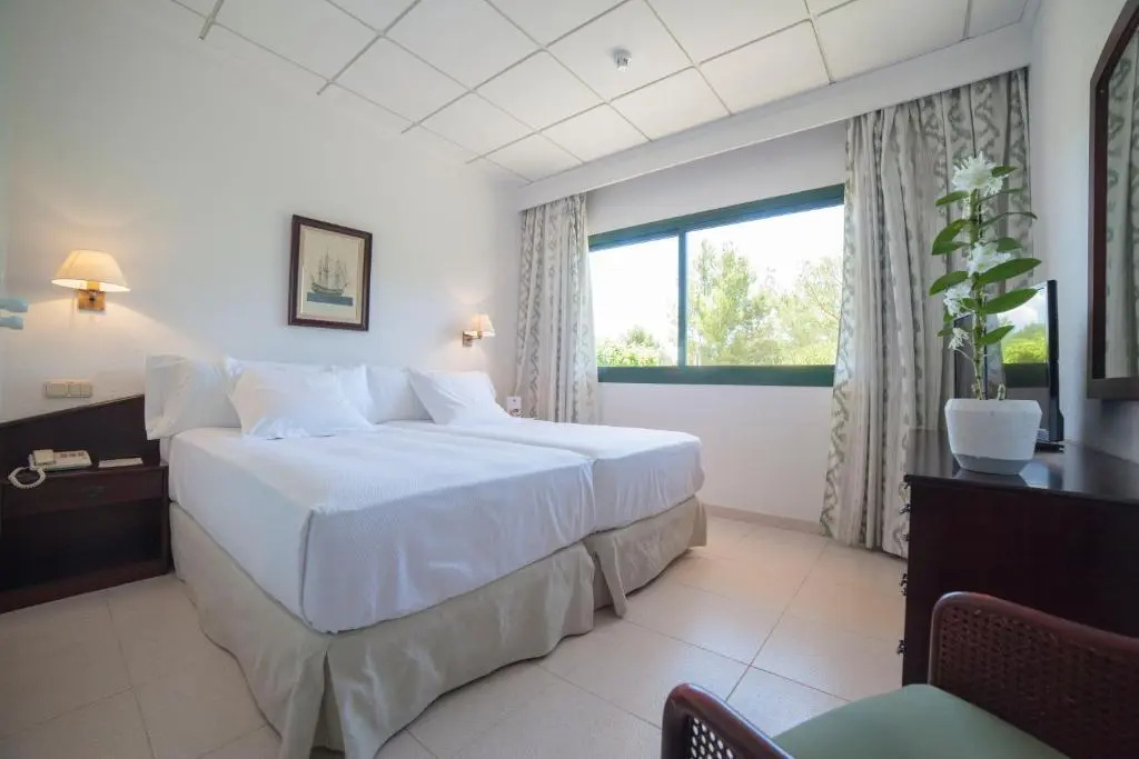 Economy Double room (twin beds)