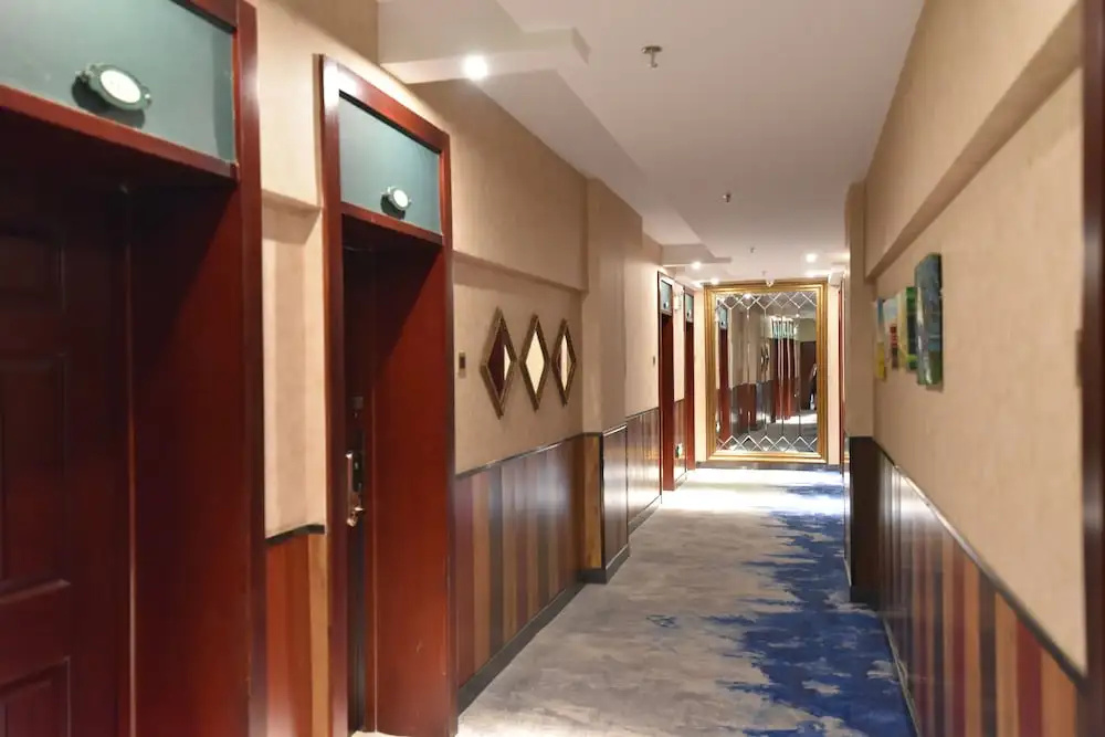 Hotel photo 12