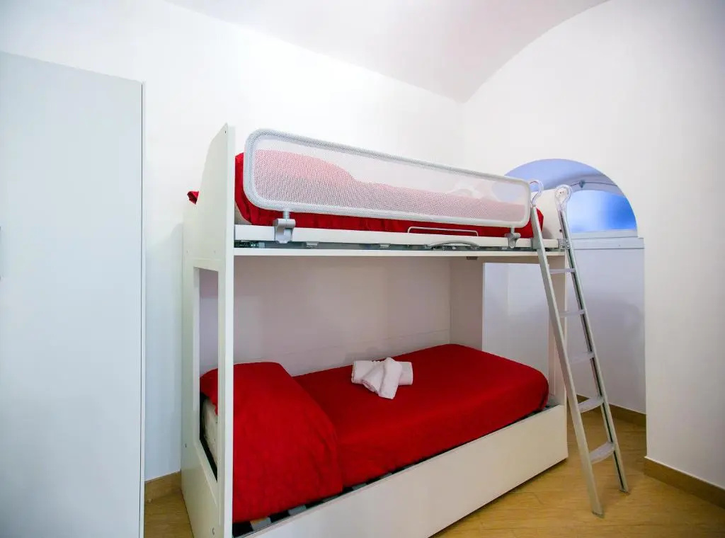 2 Bedrooms Cottage