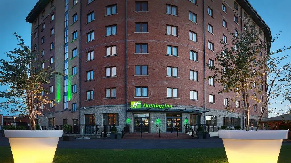 Holiday Inn Belfast City Centre by IHG - 3