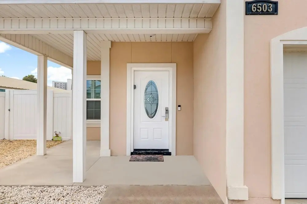 Pet Friendly Beach House - Sunset Escape