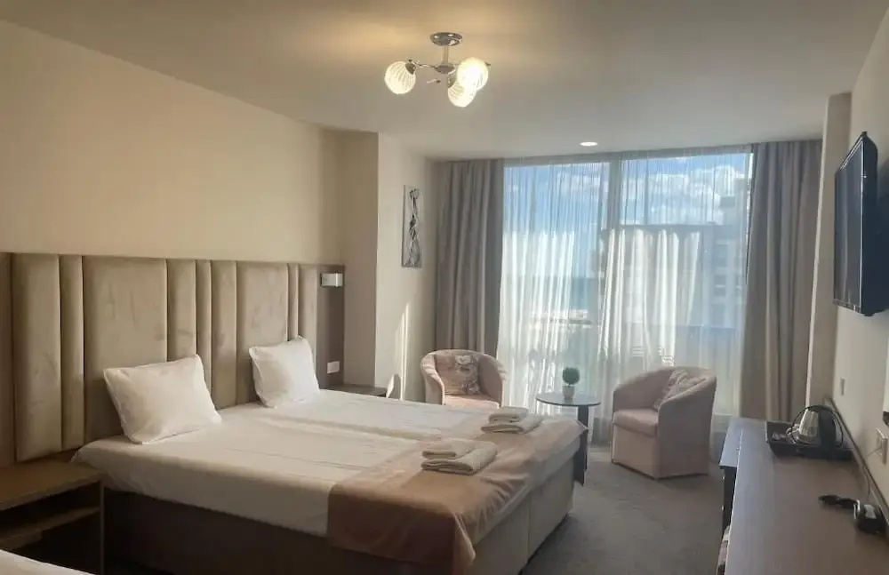 Hotel photo 12