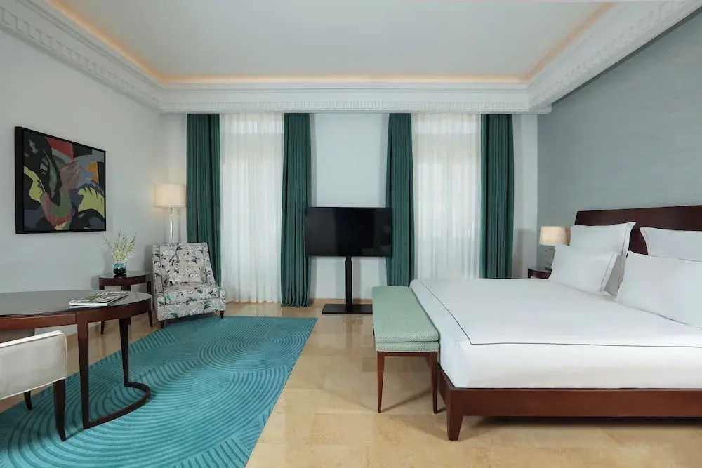 Premium room