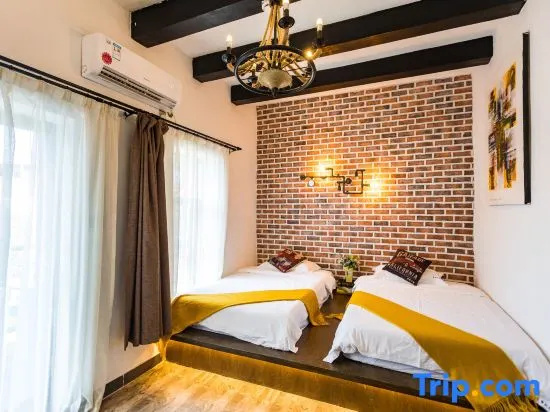 Standard Double room with balcony (twin beds)