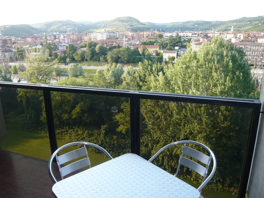 Balcony & Terrace
