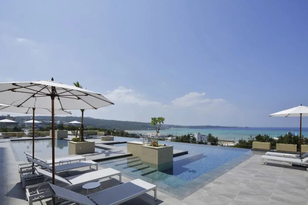 Beach & Waterfront