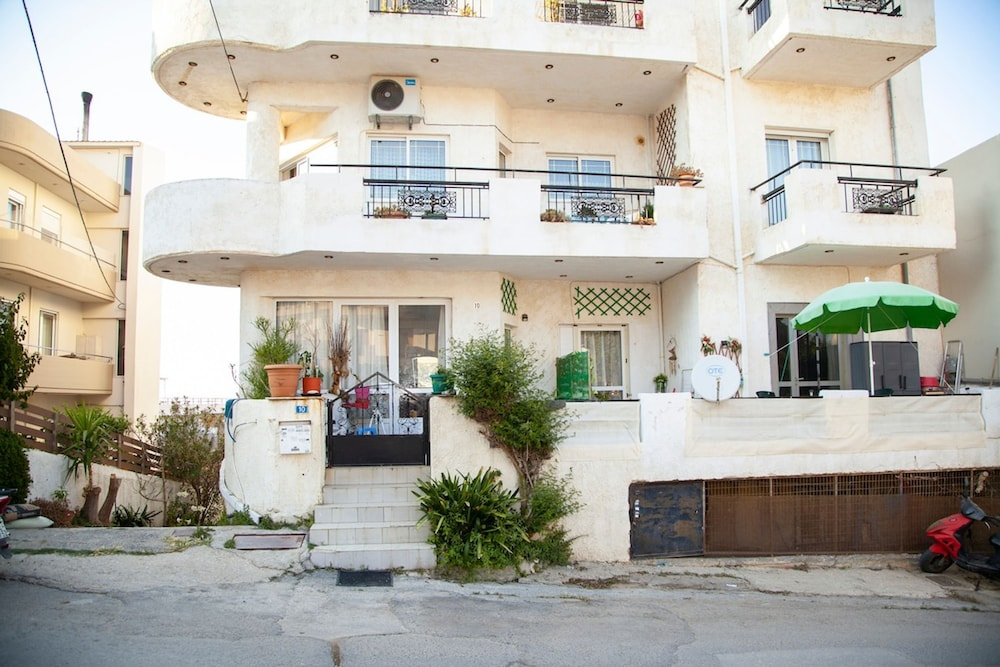 Meraki Beautiful Apartment Near the Sea