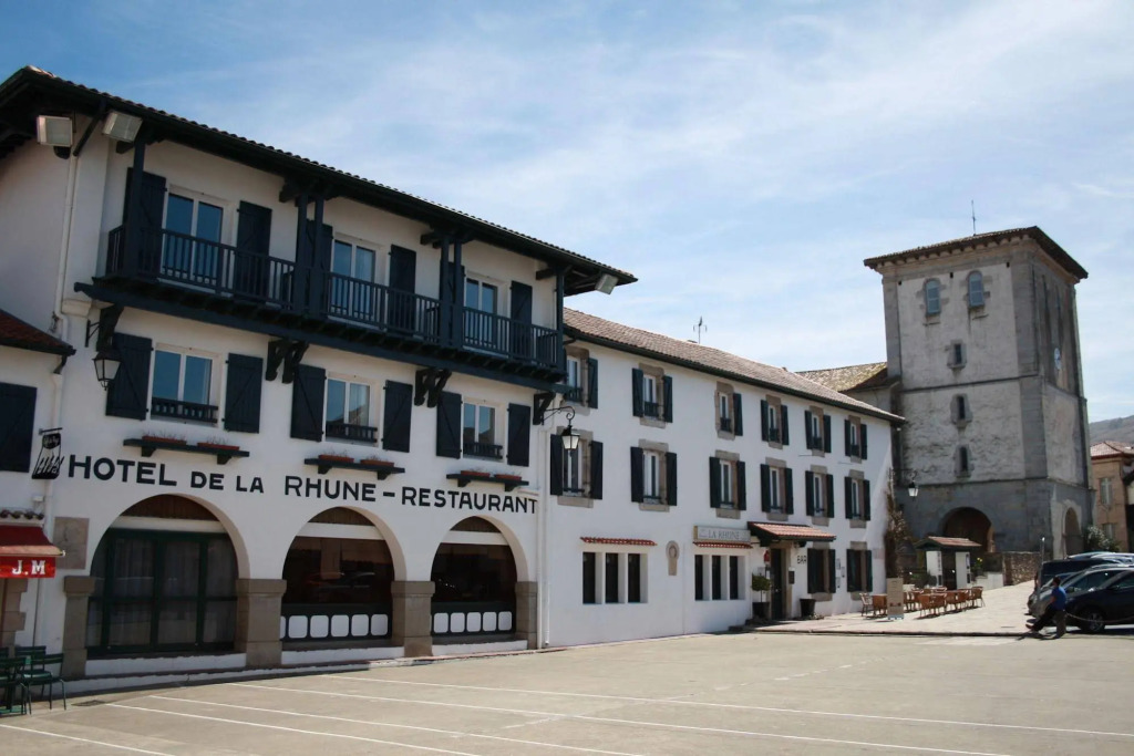 Hotel De La Rhune