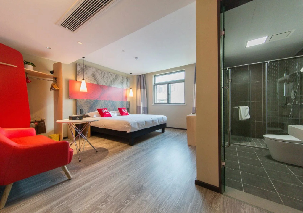 Ibis Hefei Pedestrian Street Hot