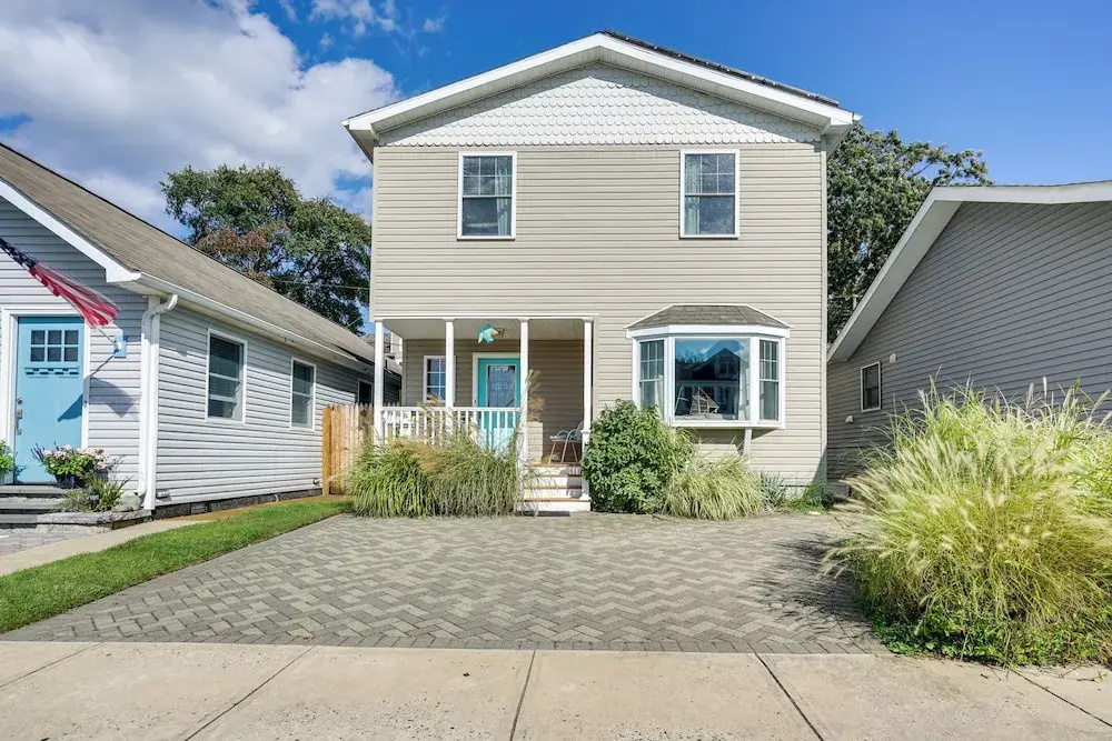 The 1818 Home w/ Porch & Grill - 1 Mi to Beach!