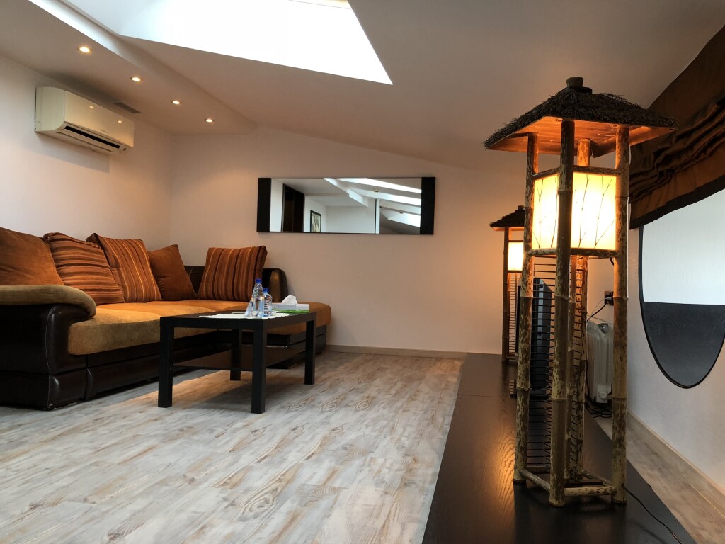 Lomonosov hotel by null