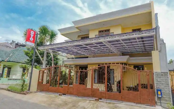 OYO 2733 Omah Cimbar Family Residence