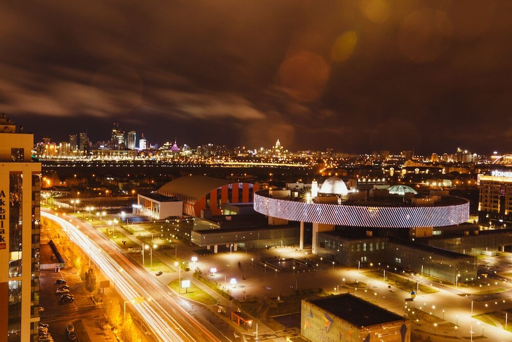 Двухместный номер Standard с видом на город 2 отдельные кровати в Отель Ibis Астана