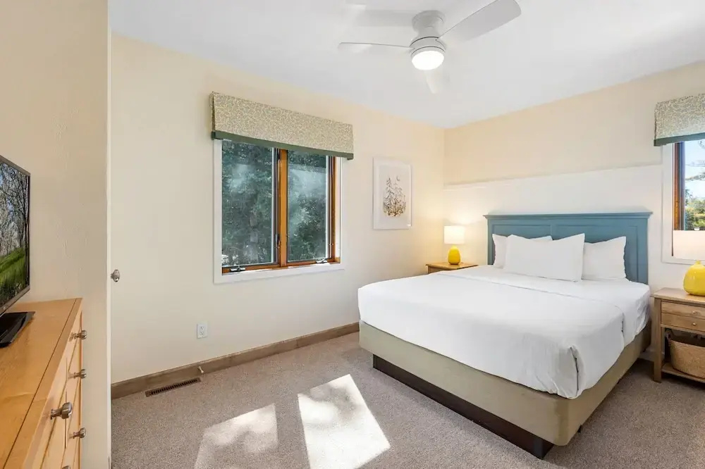 Evergreen Hill Condominiums - Chambres