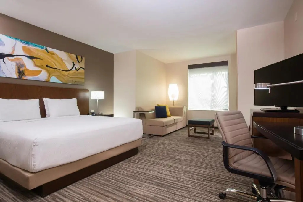 Double room (full double bed)