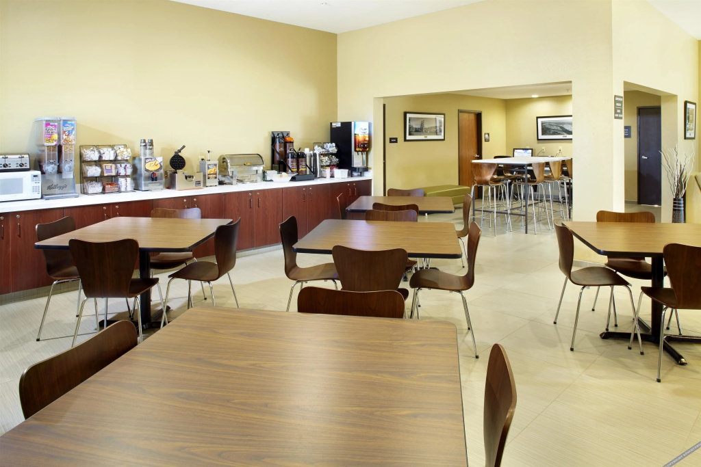 Food & Beverage