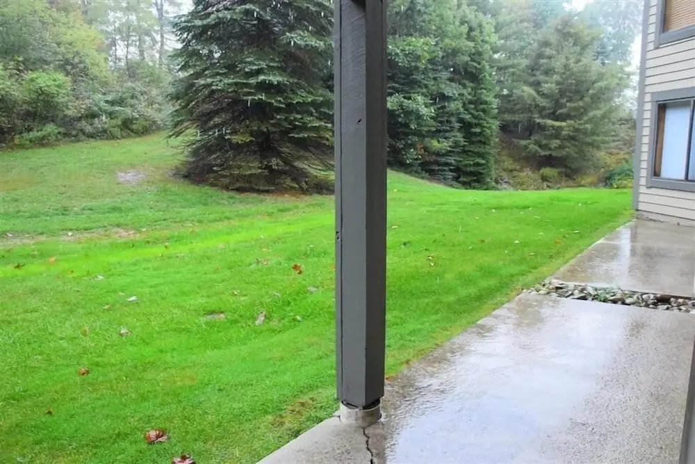 Seven Springs 3 BR Condo, walk to slopes! by RedAwning